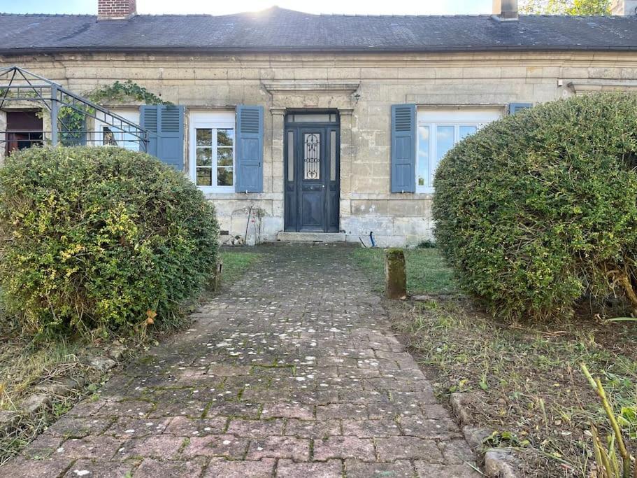 Gite Le Presbytere De Blérancourt Екстериор снимка